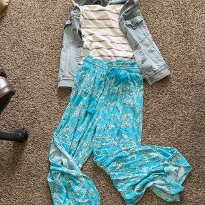 Floral Blue Women's Pants